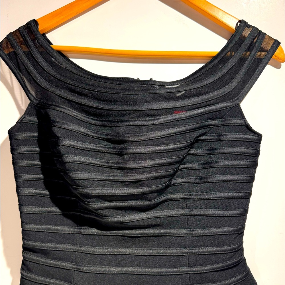 Js Collections Fitted Illusion Cropped Dressy Top - image 1